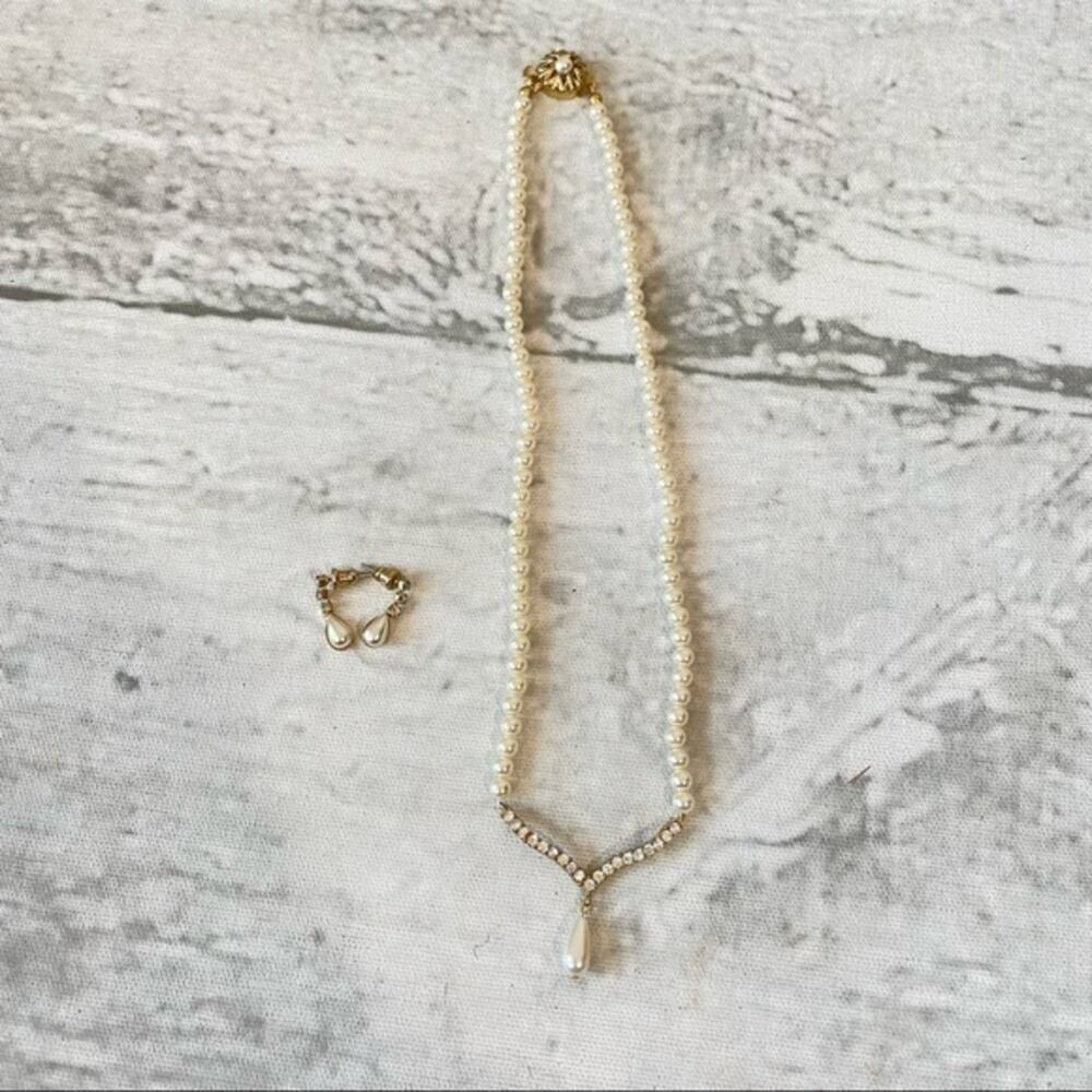 Vintage Faux Pearl Diamond Costume Jewelry Necklace Drop Earring Set